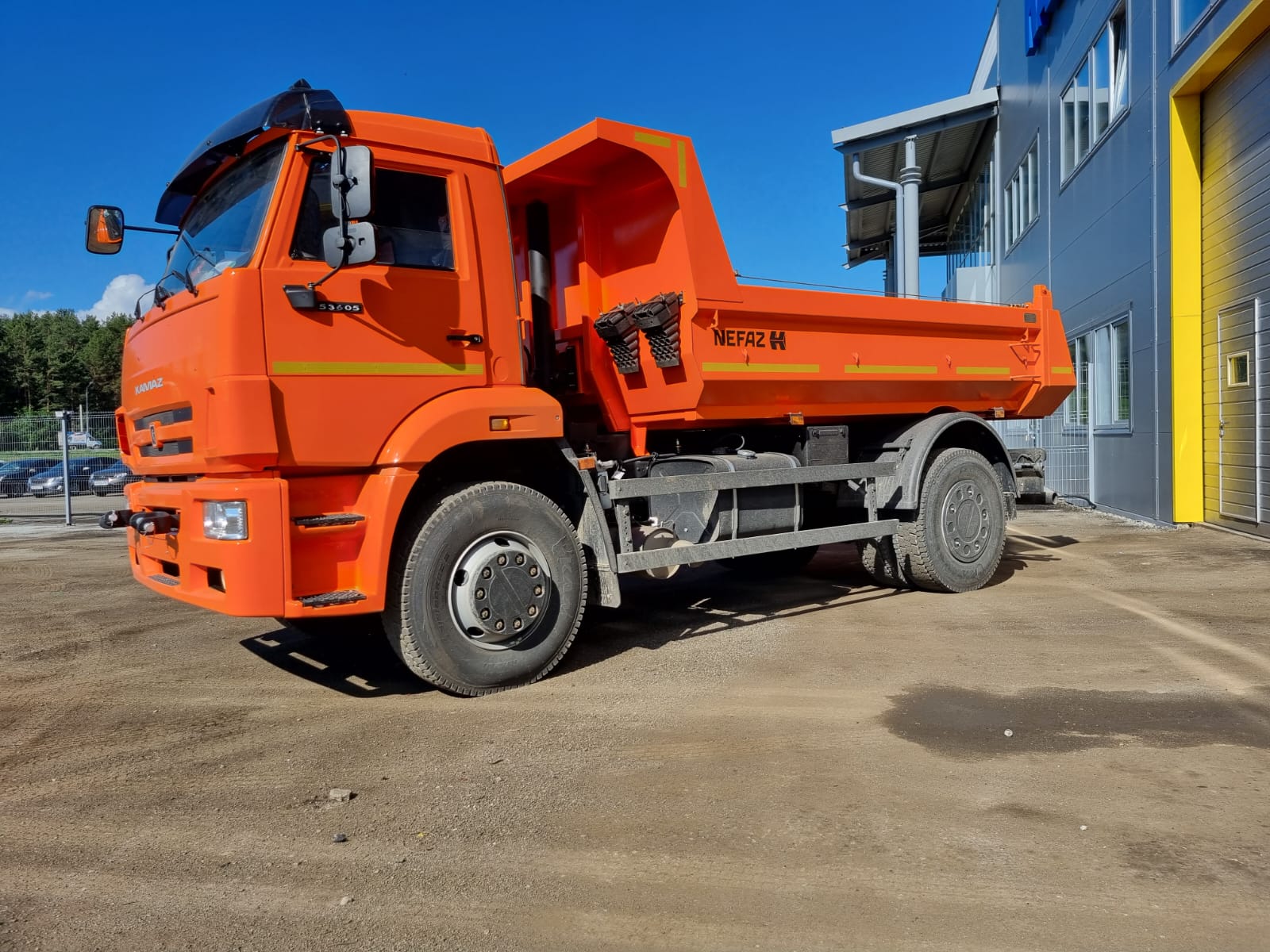 Самосвал Камаз-53605-48 (А5)
