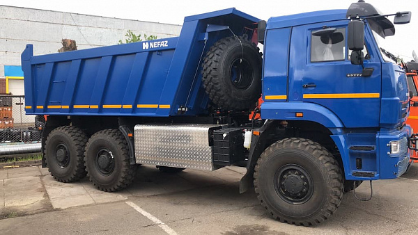 Самосвал KAMAZ-65222-38 на КПГ