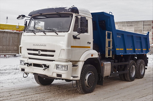 Самосвал KAMAZ-65111-50