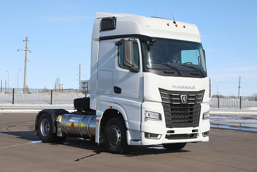 Седельный тягач KAMAZ-54901 NEO на СПГ