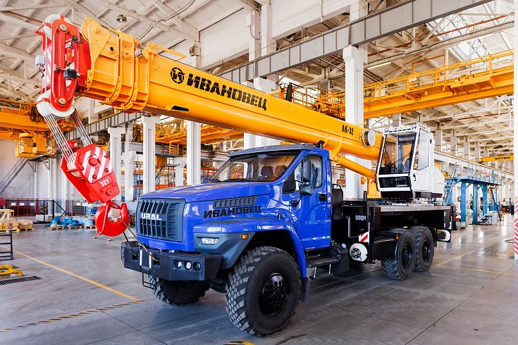 ИВАНОВЕЦ КС-55717-2Т