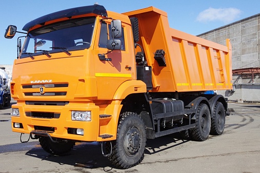 Самосвал KAMAZ-6522-53
