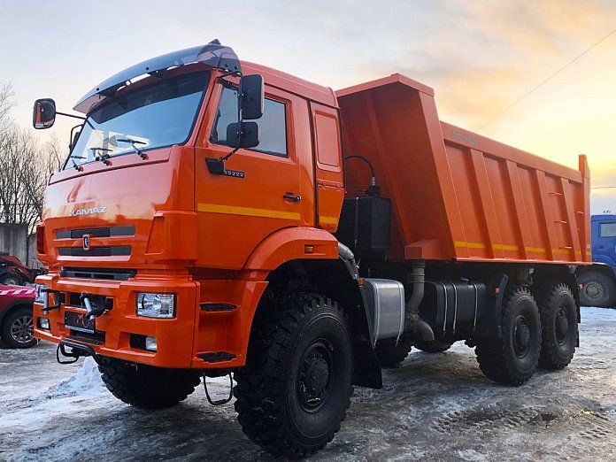 Самосвал KAMAZ-65222-53